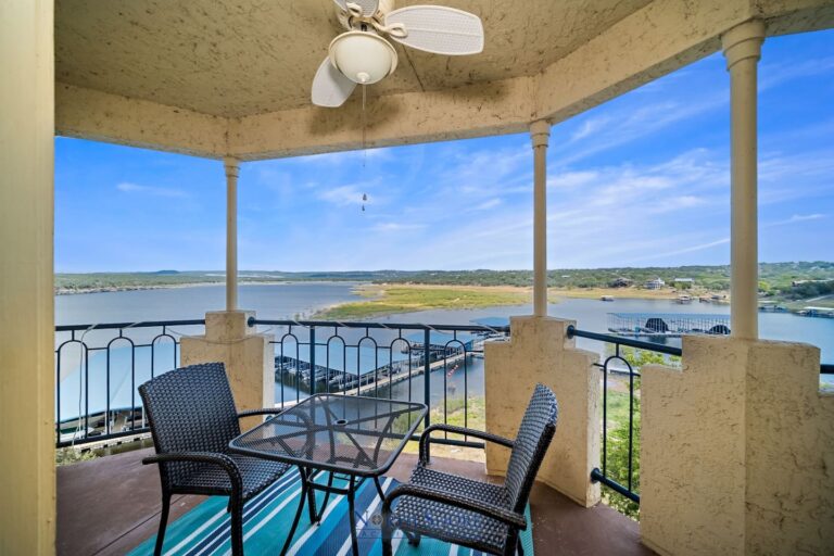 Lake Travis Panoramic view
